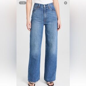 Levi's
Ribcage Wide Leg Jeans
